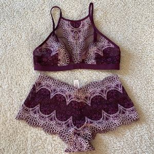 Victoria’s Secret Lingerie Set